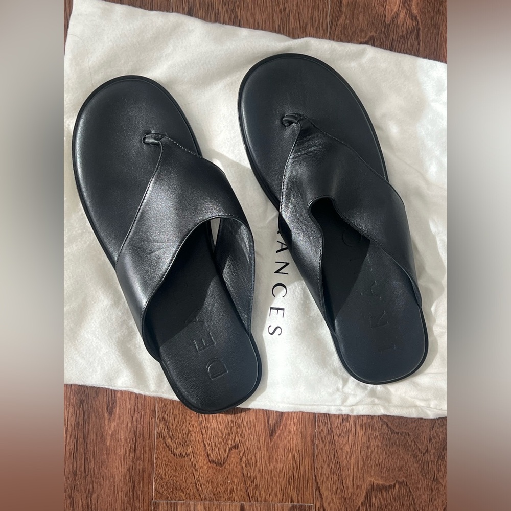 Unworn Dear Frances black sandals in size EU 39, US 9